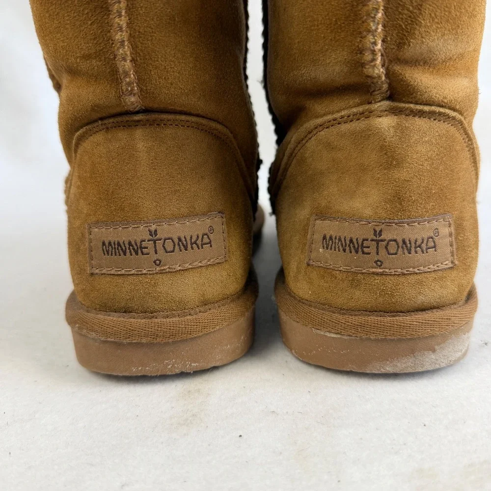 Minnetonka Suede Sheepskin Lined Boots‎ Brown Moc Toe Womens Size 6 Winter Cozy